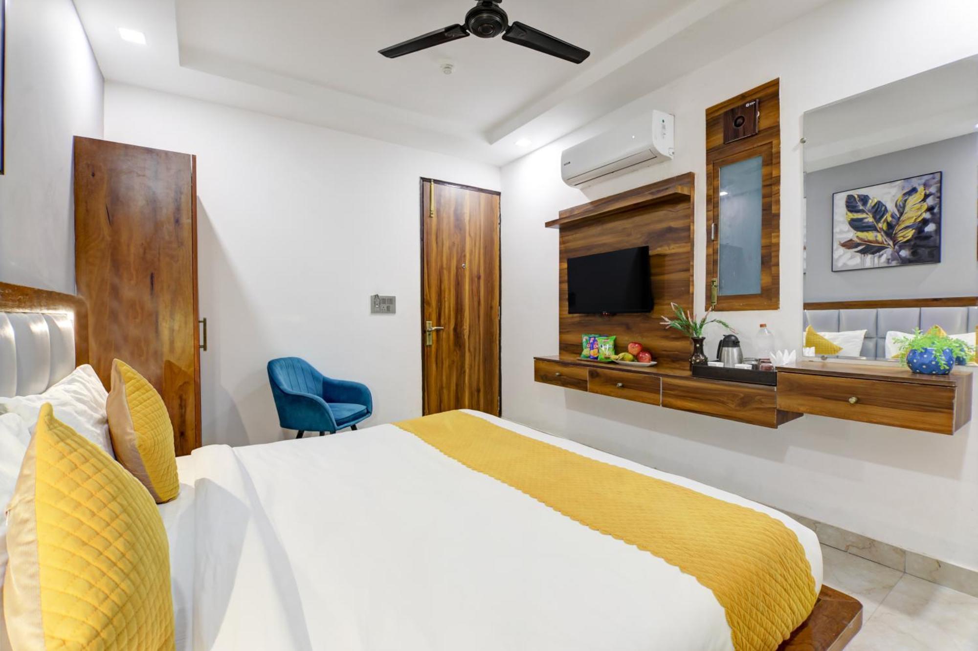 Status By Hotel The Emporio Ghaziabad Zewnętrze zdjęcie